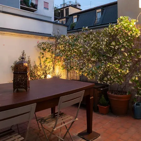דירה Cathedral - Beautiful Penthouse With Terrace מילאנו