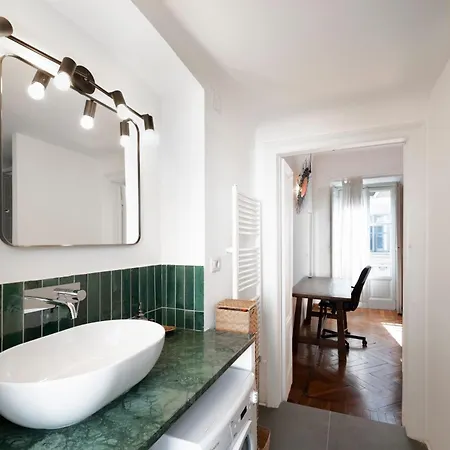 דירה Cathedral - Beautiful Penthouse With Terrace מילאנו